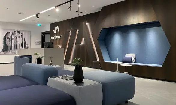 Augenarzt Praxis Frankfurt Stadtmitte Wartezimmer dr. vision