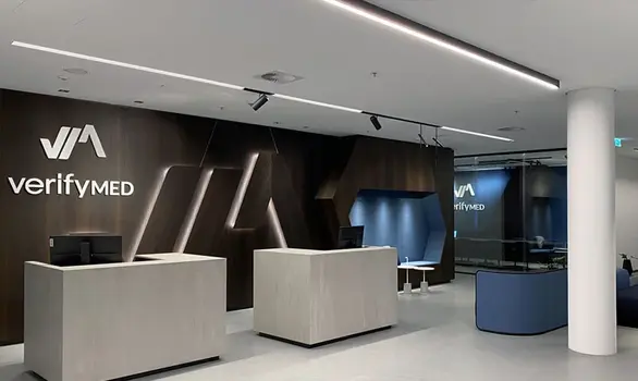 Augenarzt Praxis Frankfurt Stadtmitte Wartezimmer dr. vision