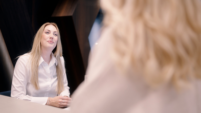 Erstberatung zum Augenlasern in Frankfurt zwischen Arzt und Patient