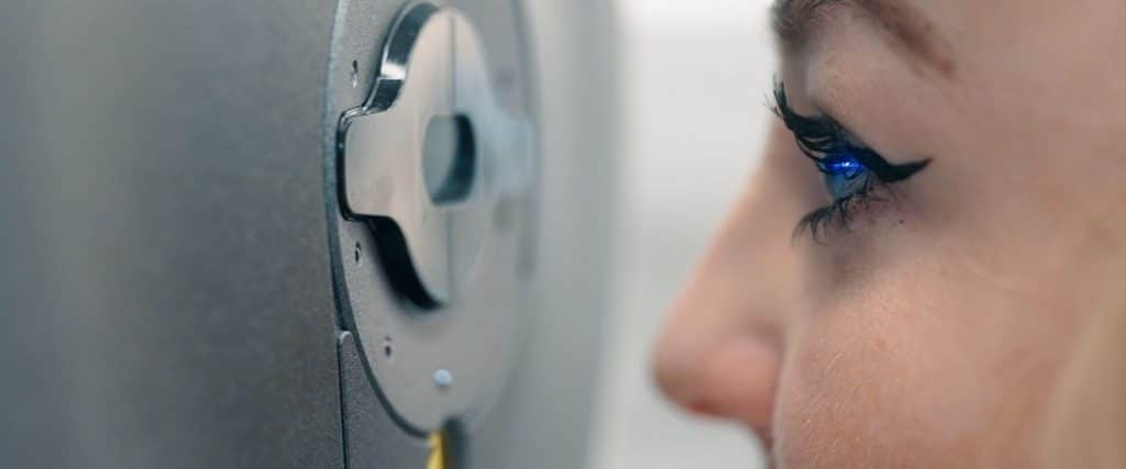 Augenarzt & Augenlasern Frankfurt dr.vision Voruntersuchung für Augenlaser-Behandlung