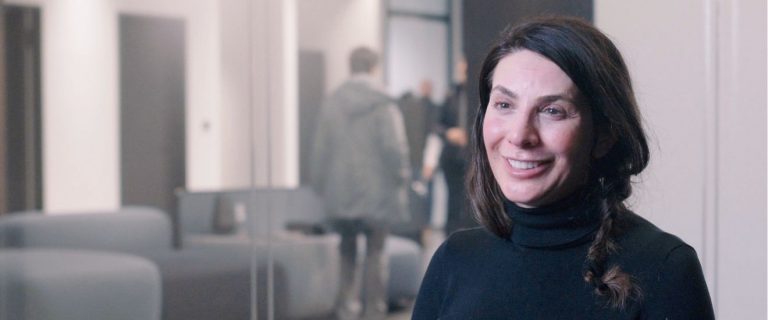 ICL OP Erfahrung: Zahnärztin Dr. Hovakimian berichtet