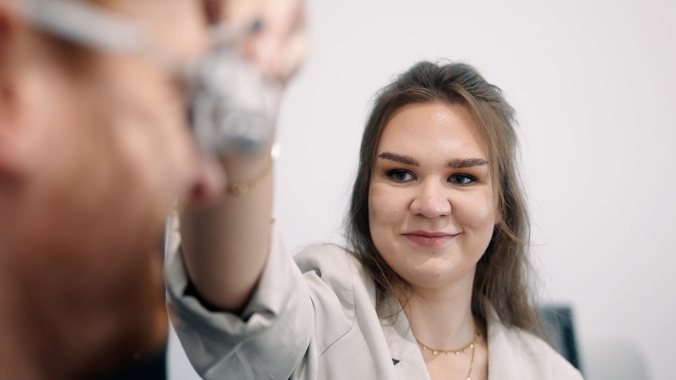 Alltag mit AMD: Hilfsmittel und Strategien bei Sehverlust